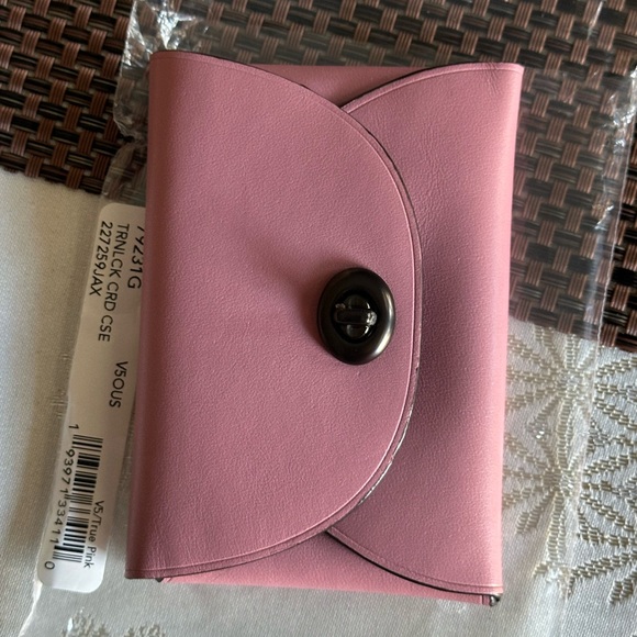 Coach Turlock Card Case - Picture 11 of 12